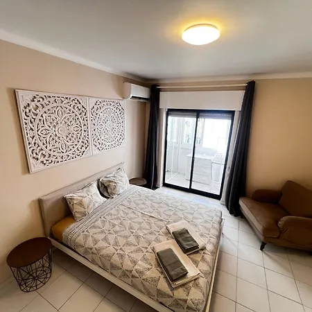 Rosa Apartament *